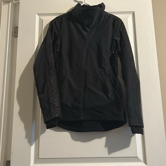 Lululemon Run: Draft Dodger Jacket - Picture 3 of 5